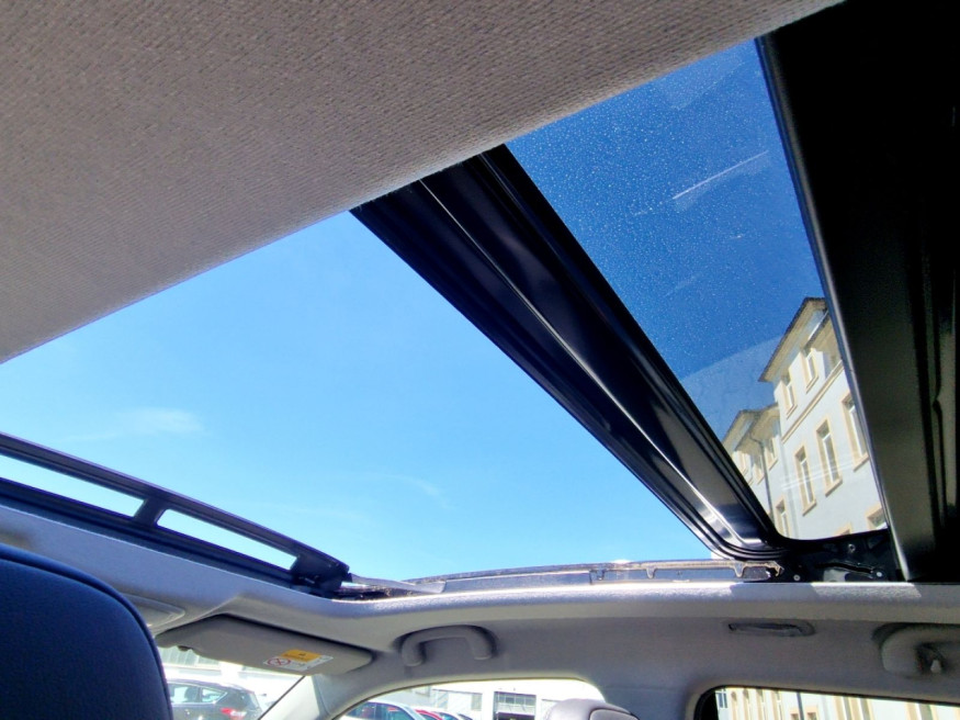 SUZUKI Vitara 4X4 Comfort,Dach,Kamera,Navi
