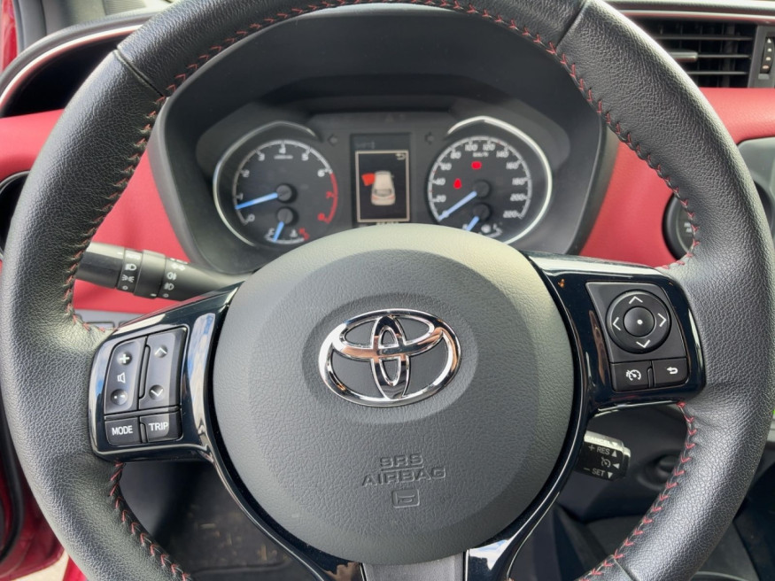 TOYOTA Yaris Style Selection, LED, Kamera