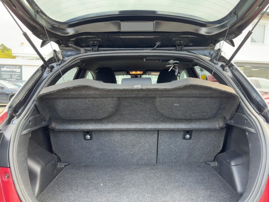 TOYOTA Yaris Style Selection, LED, Kamera