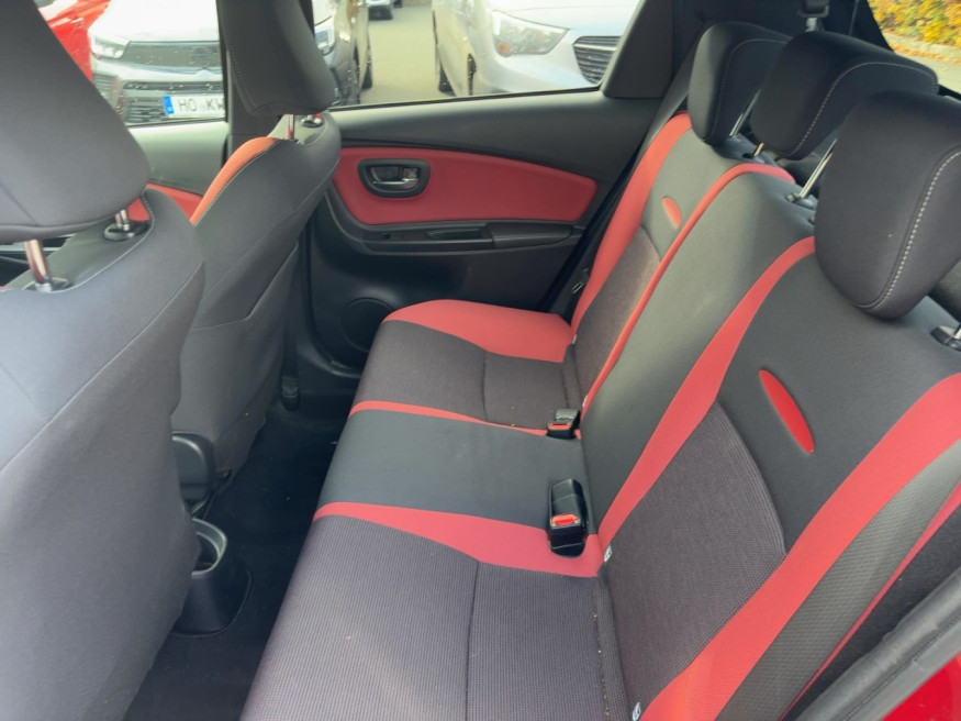 TOYOTA Yaris Style Selection, LED, Kamera