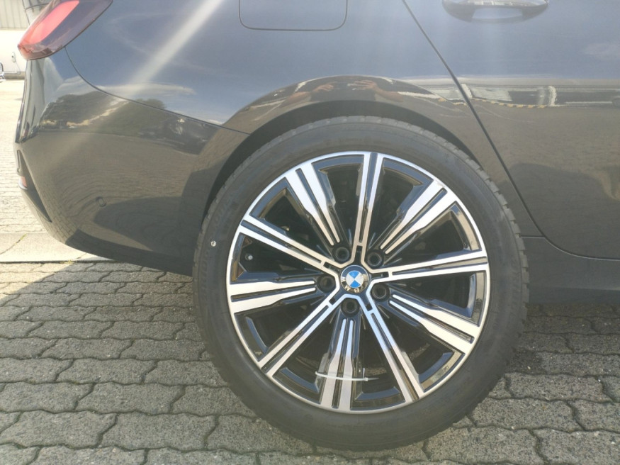 BMW 320 d Touring MildHybrid