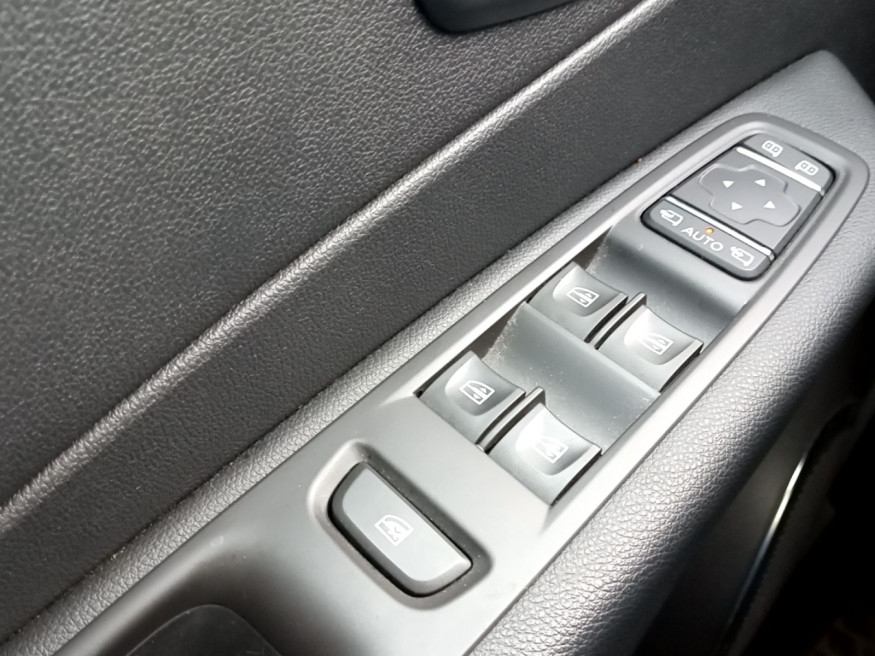 RENAULT Captur 1.2 TCe Limited