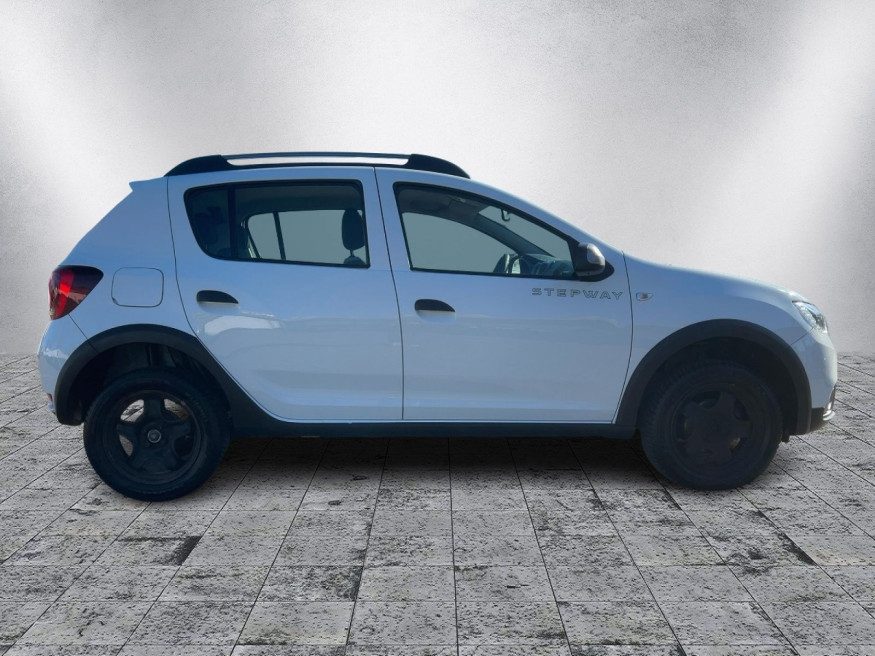 DACIA Sandero Stepway Essential, LED, Klima
