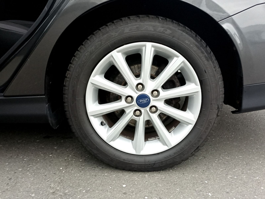 FORD Focus Turnier Titanium