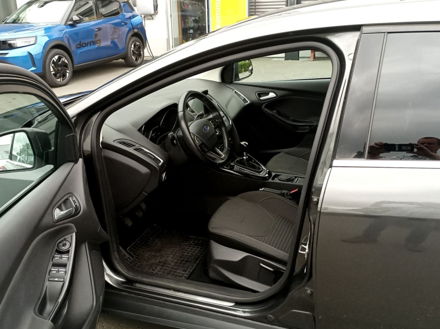 FORD Focus Turnier Titanium