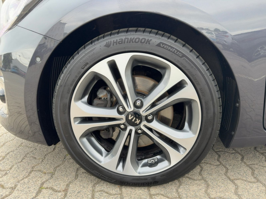 KIA Ceed Platinum Ed.,Panoramadach,PDC