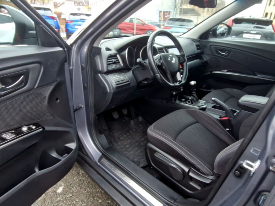 SSANGYONG XLV Quartz, Klima, LED