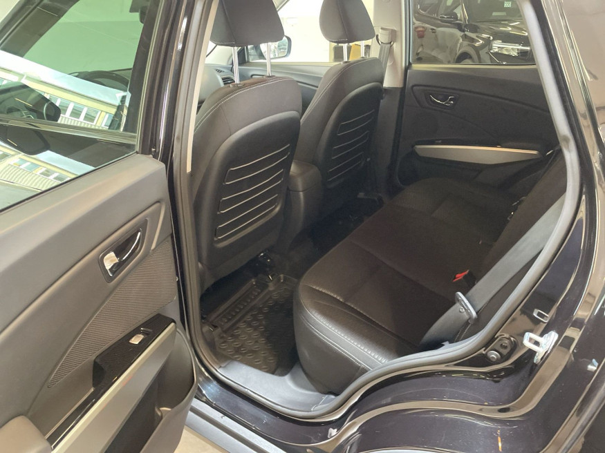 SSANGYONG Tivoli Black+White 4x2,PDC, Kamera hi