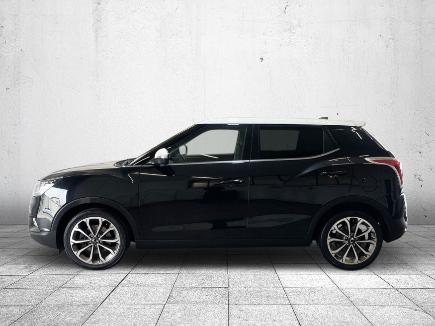 SSANGYONG Tivoli Black+White 4x2,PDC, Kamera hi