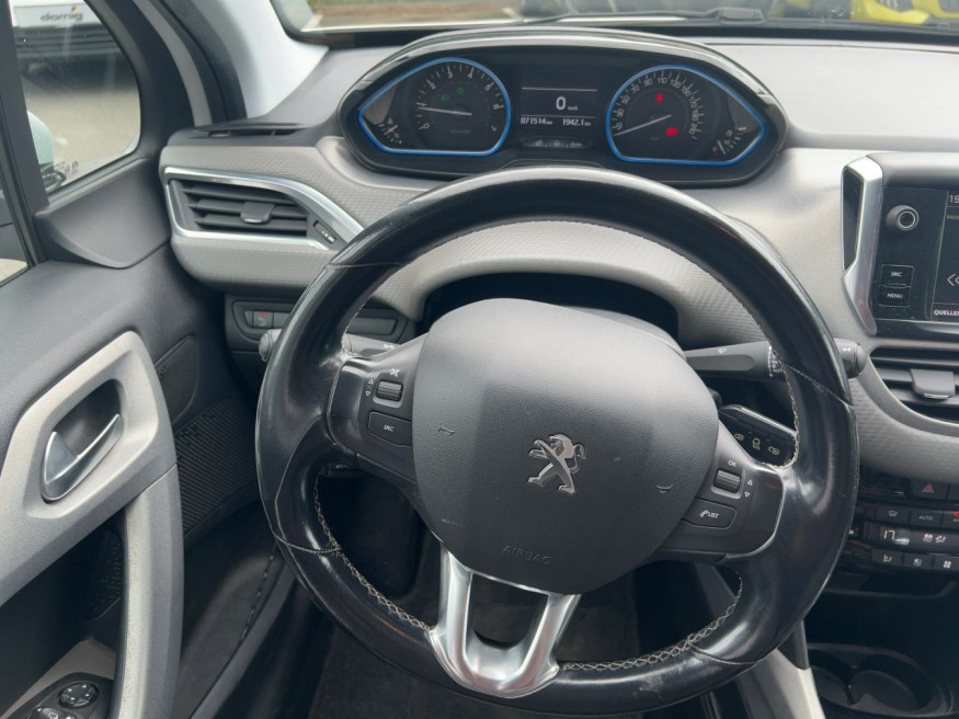 PEUGEOT 2008 Allure Pure Tech 130