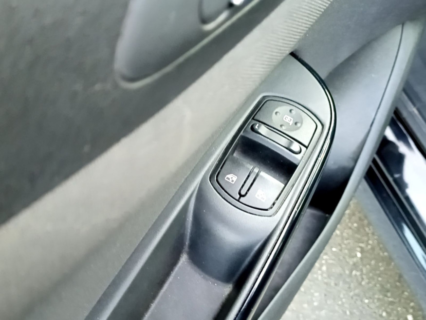 OPEL Corsa Edition, SHZ, LKRHZ, PDC