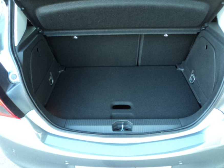 OPEL Corsa ON, PDC, WI-Paket, Klima