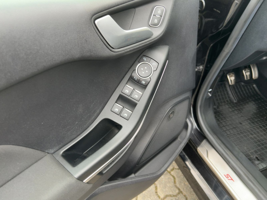 FORD Fiesta ST-Line, Kamera, LED, SHZ