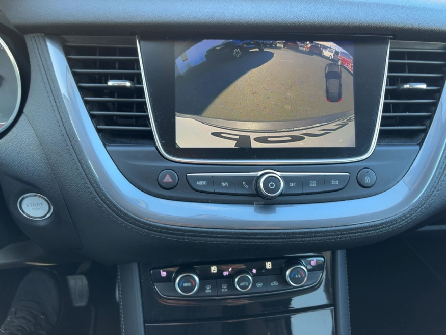 OPEL Grandland Innovation, Navi, SGZ