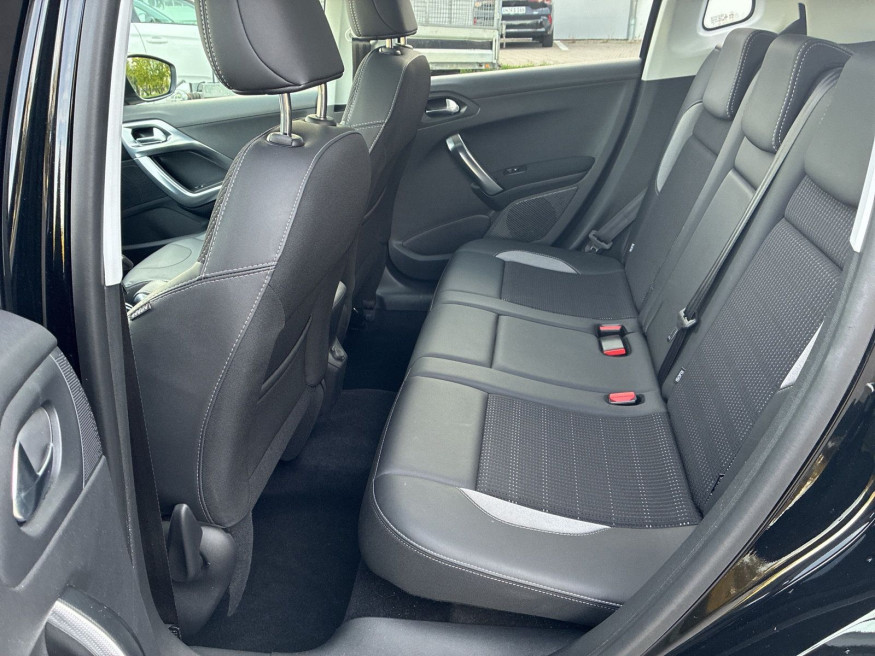 PEUGEOT 2008 Allure Pure Tech 130