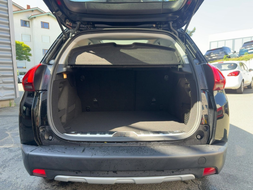 PEUGEOT 2008 Allure Pure Tech 130