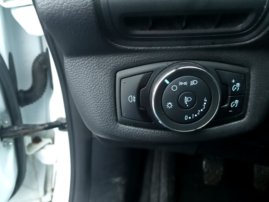 FORD B-Max Trend, SHZ , beh. WSS, USB