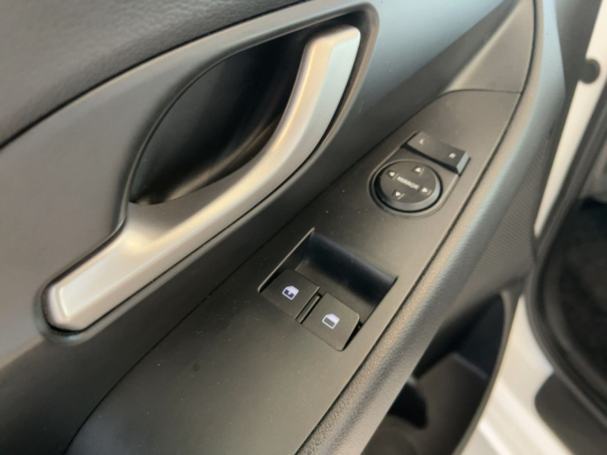 HYUNDAI i30 Select, LED, Funktions-Paket