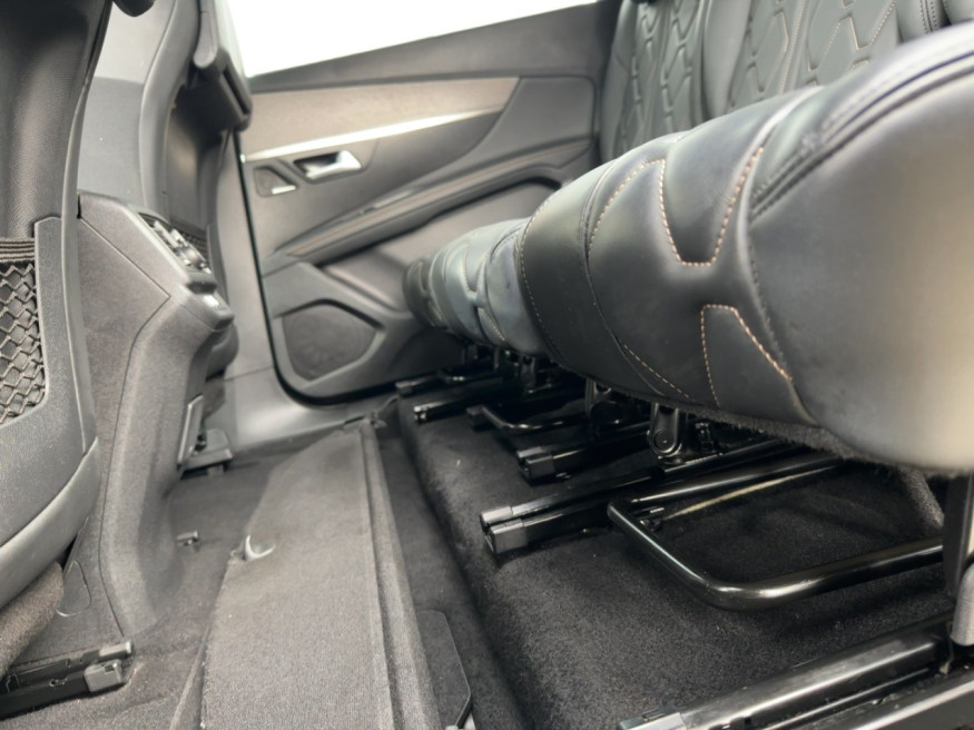 PEUGEOT 5008 GT