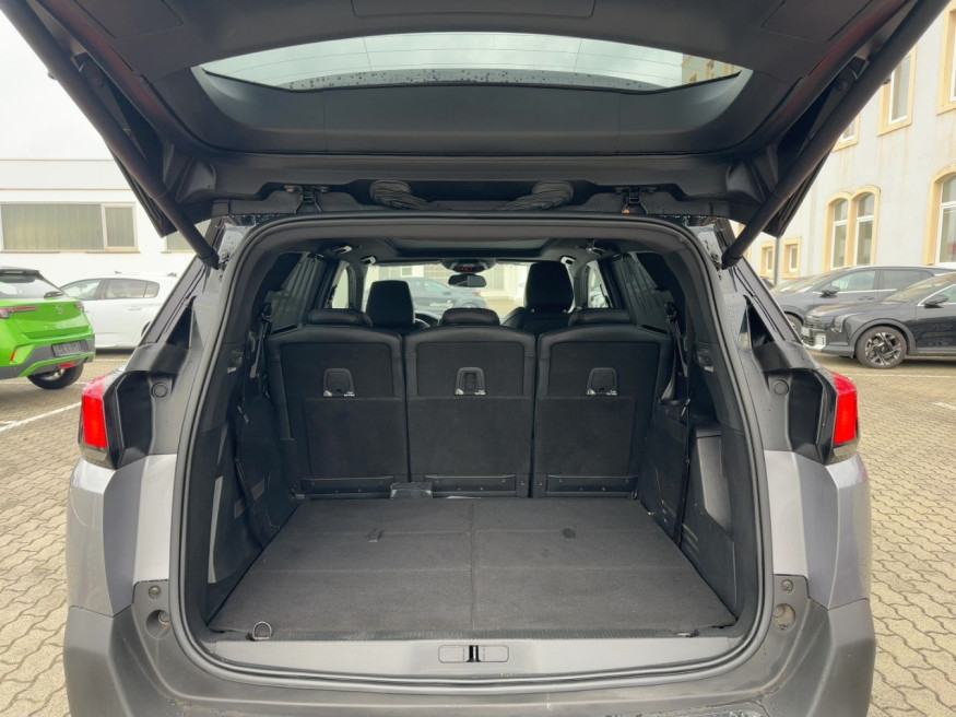 PEUGEOT 5008 GT