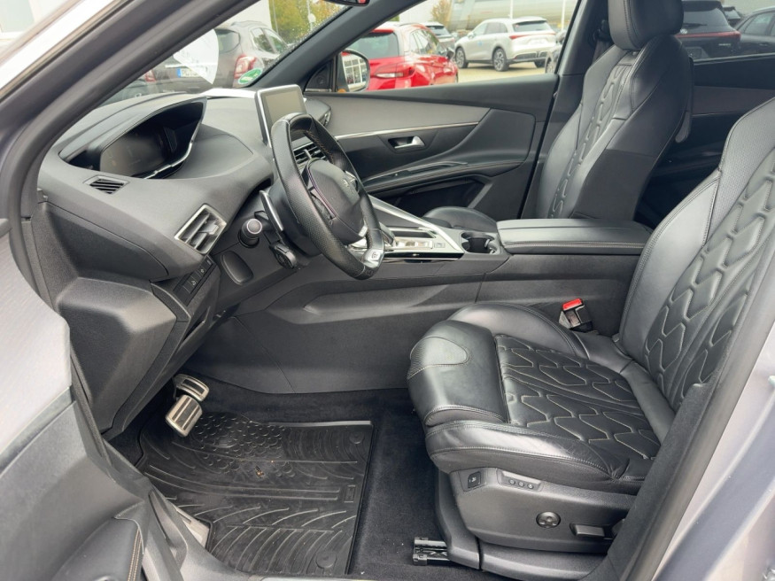 PEUGEOT 5008 GT