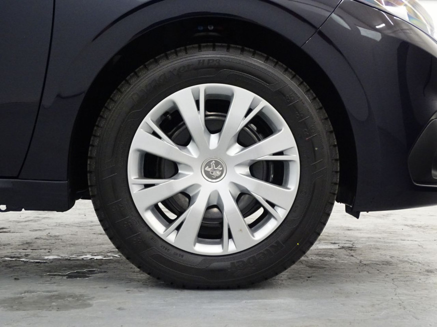 PEUGEOT 208 Active, PureTech, SHZ