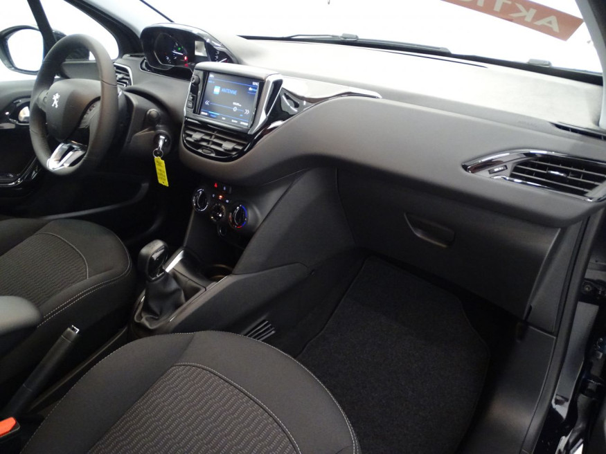 PEUGEOT 208 Active, PureTech, SHZ