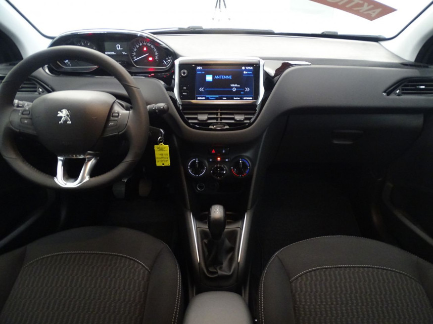 PEUGEOT 208 Active, PureTech, SHZ