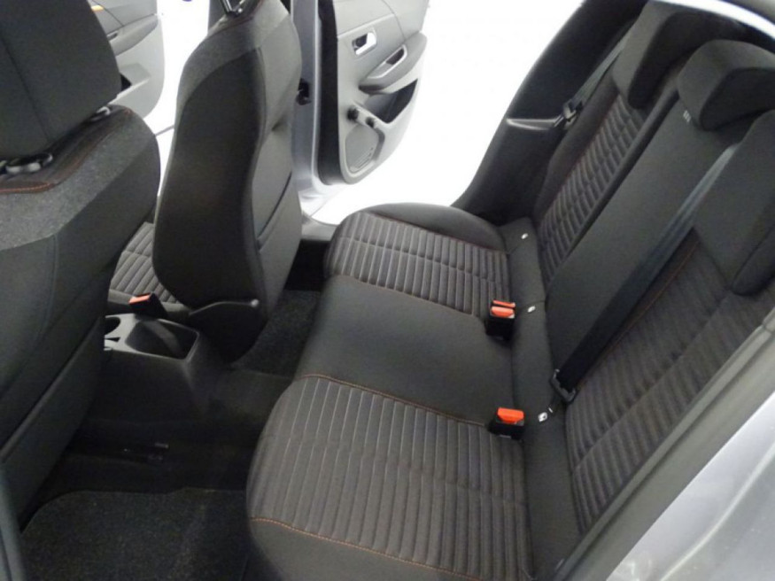 PEUGEOT 208 Active PureTech 75, SHZ