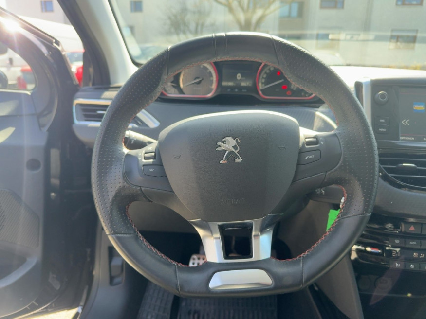 PEUGEOT 2008 Black Edition Pure Tech 130