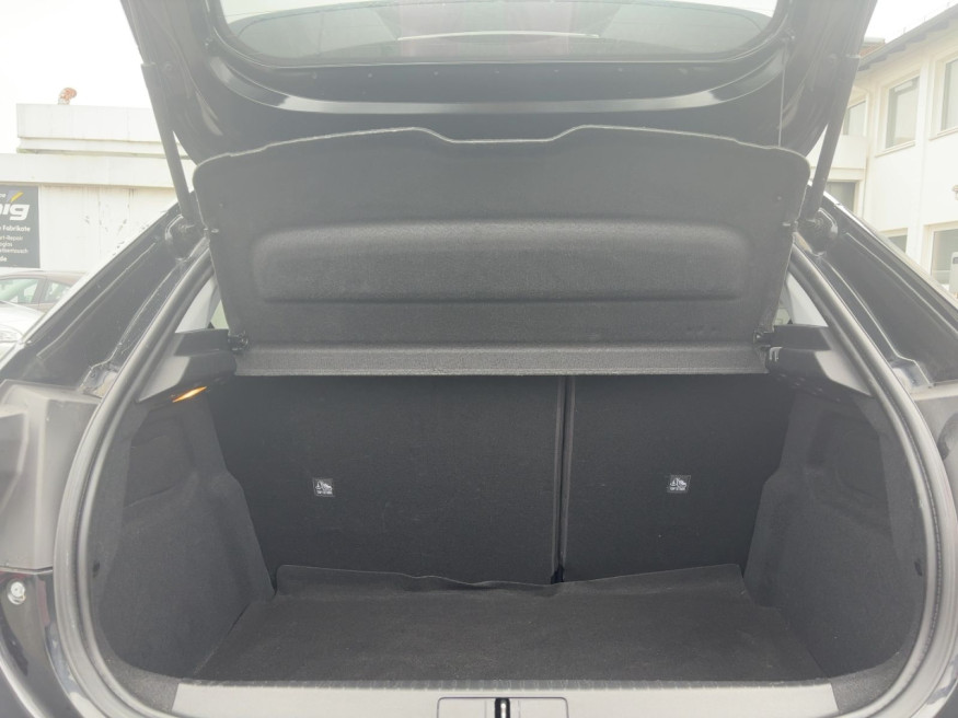 OPEL Corsa Edition, Kamera, SHZ