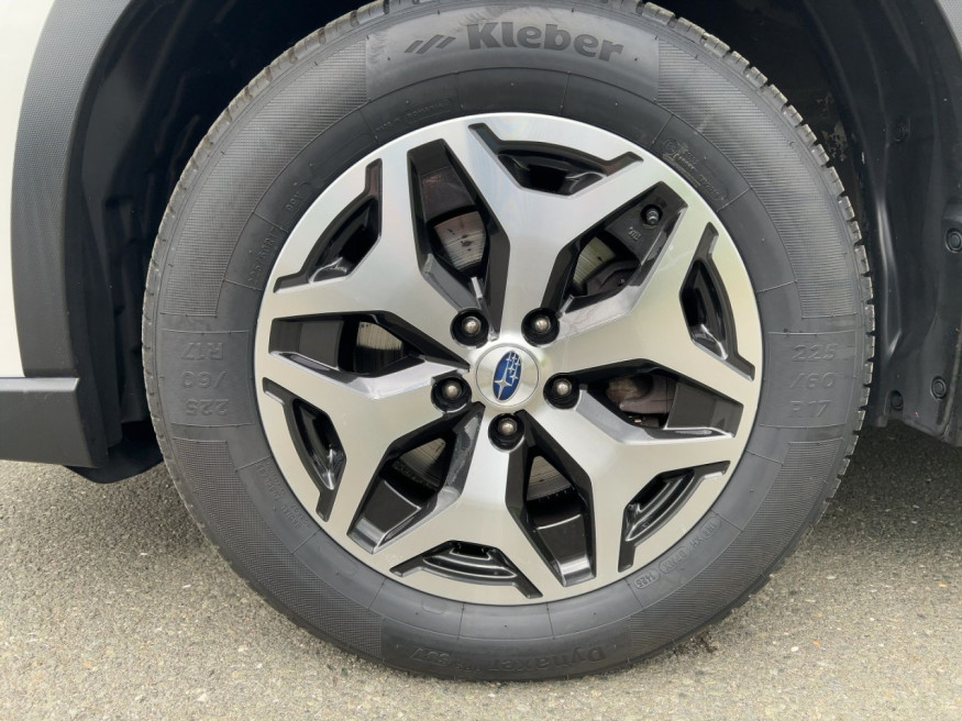 SUBARU Forester Active