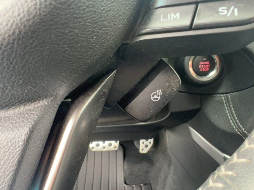 SUBARU Forester Active