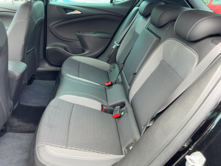 OPEL Astra Elegance, LED, WI-Paket, PDC