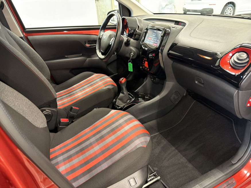 PEUGEOT 108 Top! Collection 72, SHZ