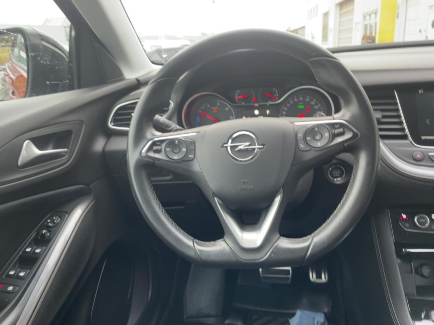 OPEL Grandland X Ultimate Hybrid 4, Klima, LED