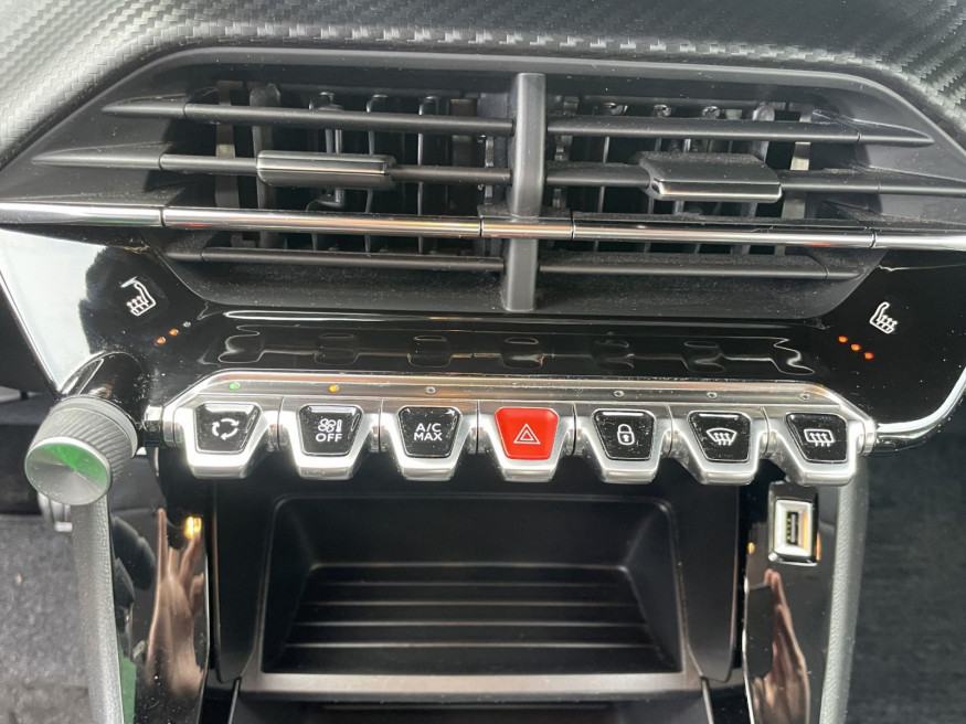 PEUGEOT 208 Active PureTech