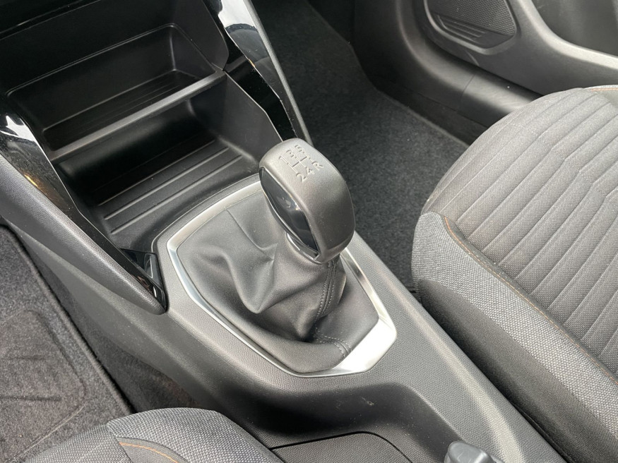 PEUGEOT 208 Active PureTech