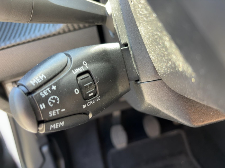 PEUGEOT 208 Flatrate PureTech 75