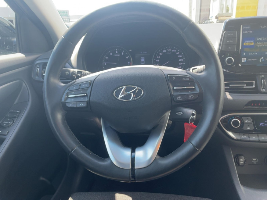 HYUNDAI i30 Edition 30