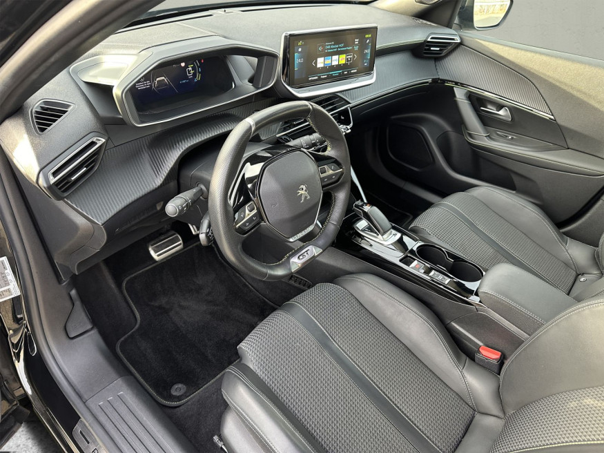 PEUGEOT 2008 GT Elektro 136