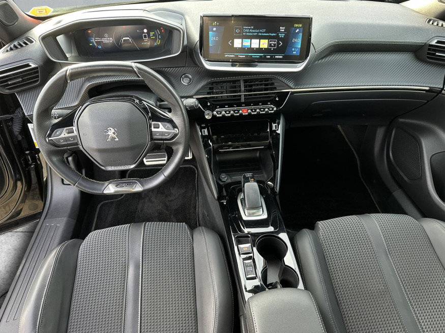 PEUGEOT 2008 GT Elektro 136