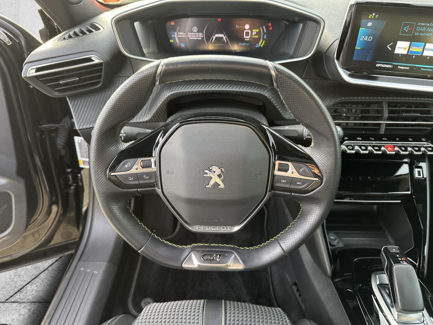 PEUGEOT 2008 GT Elektro 136