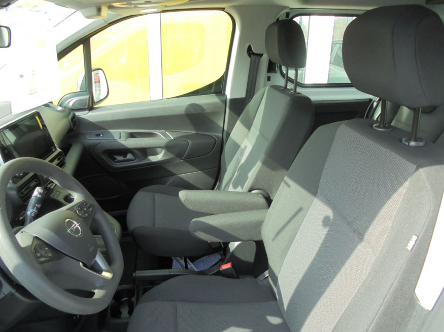 OPEL Combo DOKA ,l AHK,Navi,Klima,SHZ
