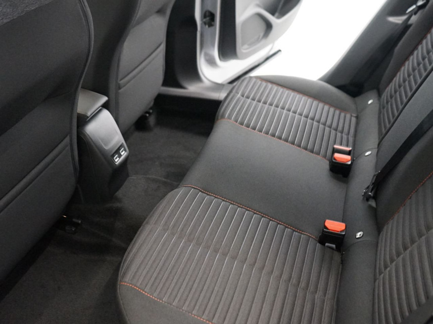 PEUGEOT 2008 Active Pack Elektro 136