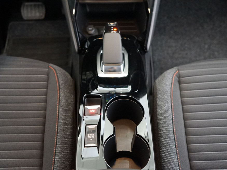 PEUGEOT 2008 -e Active Pack