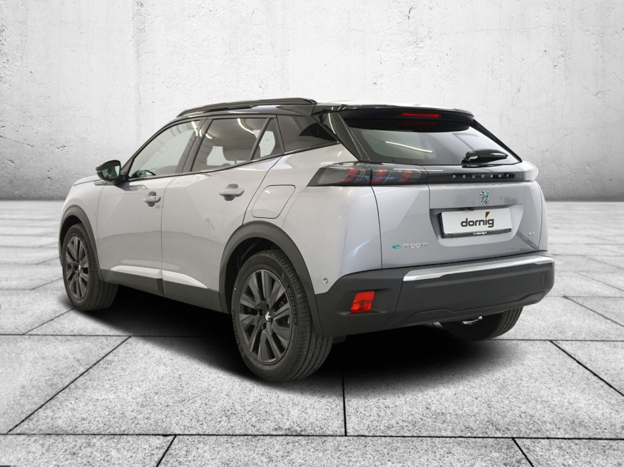 PEUGEOT 2008 GT Pack Elektro 136 Glasdach