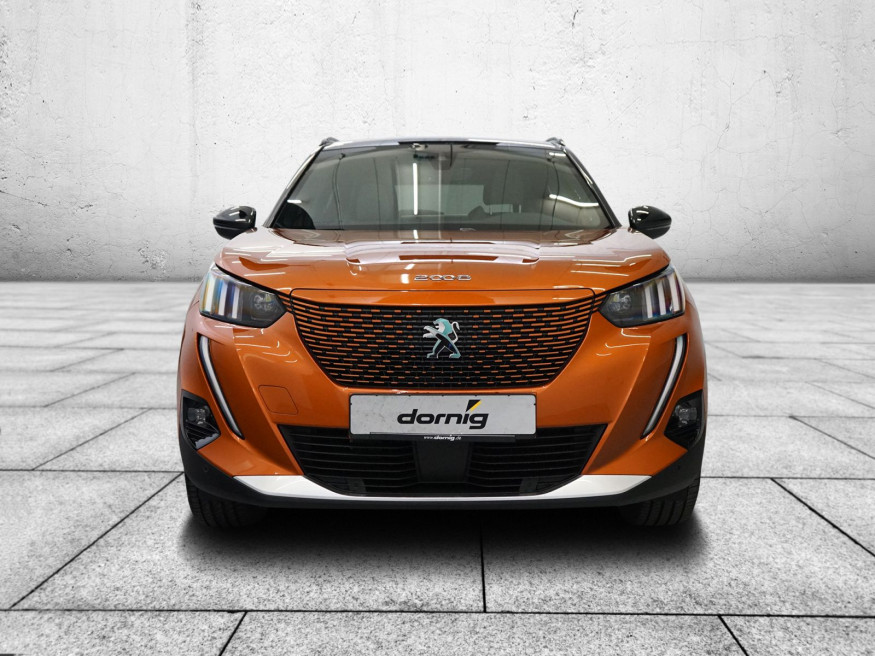 PEUGEOT 2008 GT Pack Elektro 136 Glasdach