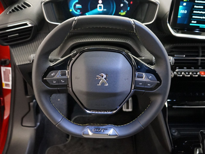PEUGEOT 2008 GT Pack, SHZ, Kamera, LED