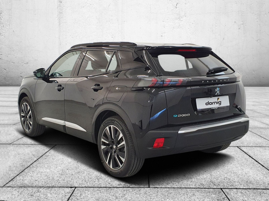 PEUGEOT 2008 GT Pack Elektro 136